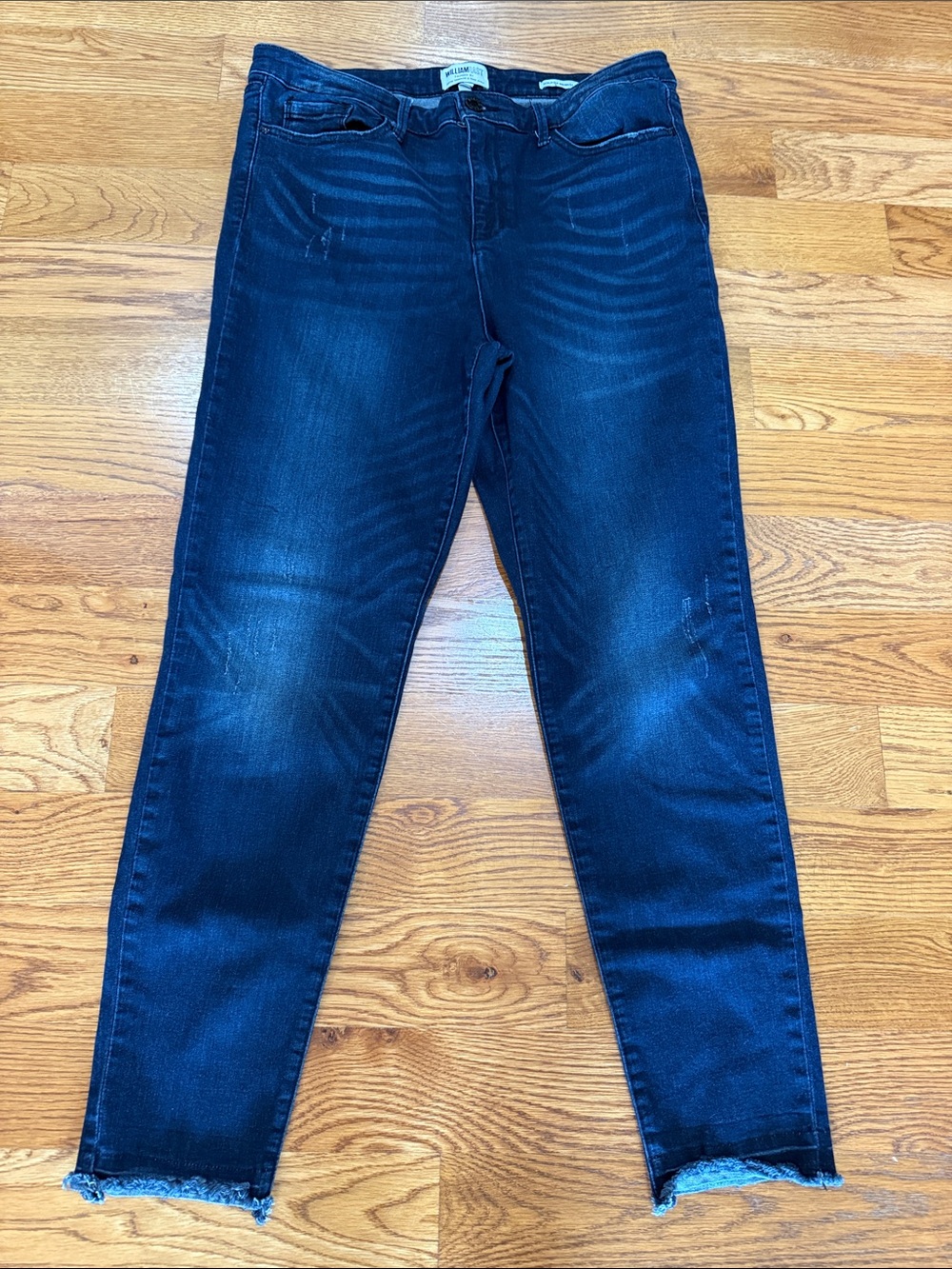 William Rast Sculpted High Rise Skinny Jeans 32 Dark Wash Distressed Raw Hem